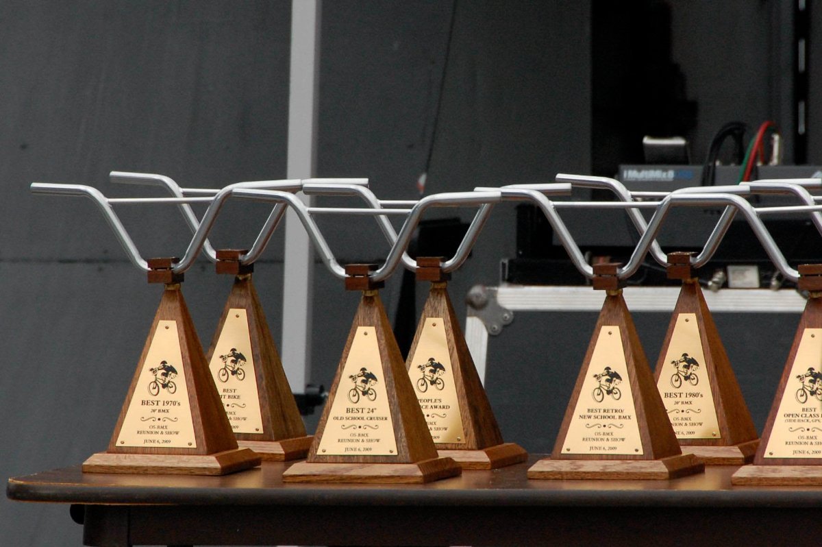 BMXsociety_2009_awards_peck_park_trophies.jpg